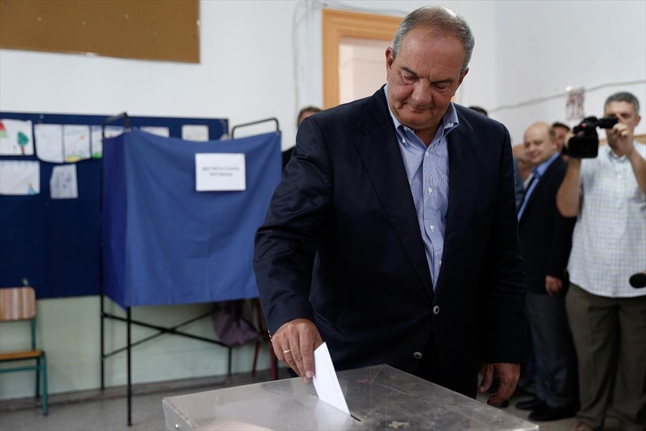 Εκλογές - Κώστας Καραμανλής. Ο πρώην πρωθυπουργός Κώστας Καραμανλής.