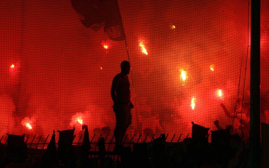 ΠΑΟΚ - ΑΕΚ. Φωτογραφία από τις κερκίδες.