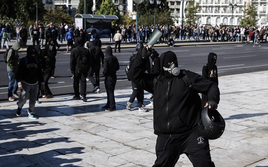 Μικροένταση στο μαθητικό συλλαλητήριο στο Σύνταγμα. 