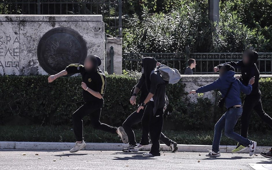 Μικροένταση στο μαθητικό συλλαλητήριο στο Σύνταγμα. 