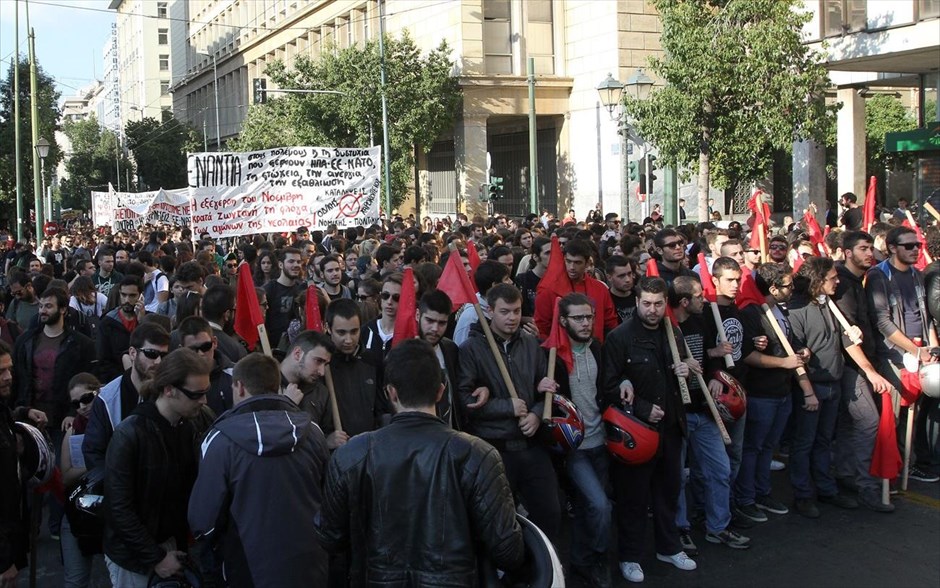 Πορεία - Πολυτεχνείο. 
