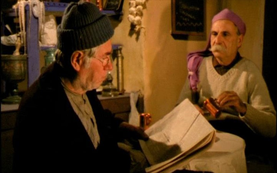«Καλή σου νύχτα κυρ - Αλέξανδρε». Στην τηλεταινία του 1981, «Καλή σου νύχτα κυρ - Αλέξανδρε», ο σκηνοθέτης Γιάννης Σμαραγδής δημιούργησε ένα κινηματογραφικό δοκίμιο για τον «Άγιο των ελληνικών γραμμάτων», Αλέξανδρο Παπαδιαμάντη.