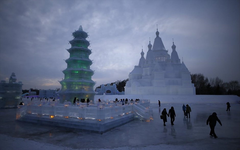 Κίνα - γλυπτά από πάγο. 