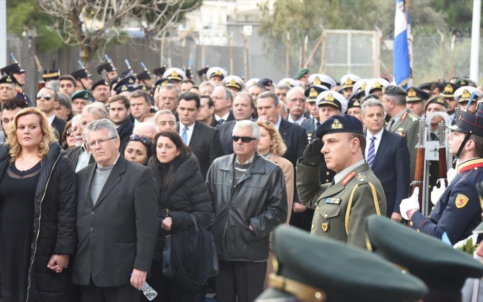Παρουσία πολιτικής και στρατιωτικής ηγεσίας του ΥΠΕΘΑ στην τελετή παραλαβής λειψάνων αγνοούμενων του Κυπριακού αγώνα. 