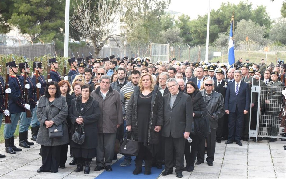 Παρουσία πολιτικής και στρατιωτικής ηγεσίας του ΥΠΕΘΑ στην τελετή παραλαβής λειψάνων αγνοούμενων του Κυπριακού αγώνα. 