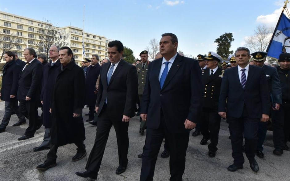 Παρουσία πολιτικής και στρατιωτικής ηγεσίας του ΥΠΕΘΑ στην τελετή παραλαβής λειψάνων αγνοούμενων του Κυπριακού αγώνα. 