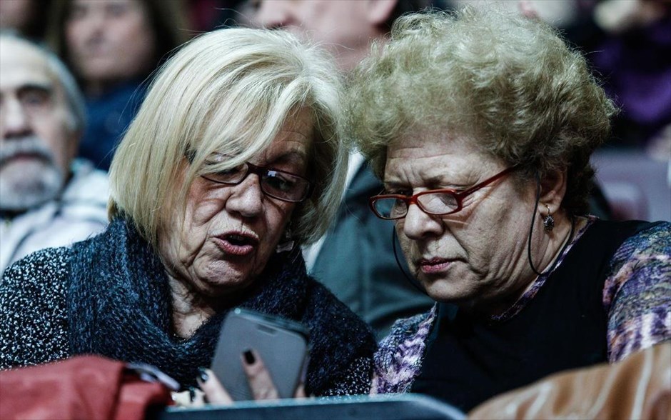 Ανοιχτή πολιτική συγκέντρωση του ΣΥΡΙΖΑ για τον "ένα χρόνο Αριστερά". 