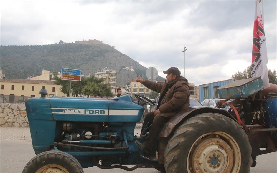 Κινητοποιήσεις στο Άργος. Φωτογραφία από τις κινητοποιήσεις κατά του ασφαλιστικού&nbsp;στο Άργος.