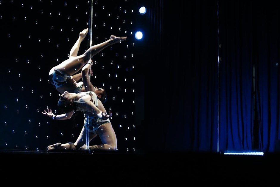 Πανελλήνιο Πρωτάθλημα Pole Dance. Στιγμιότυπο από το&nbsp;Πανελλήνιο Πρωτάθλημα Pole Dance, που πραγματοποιήθηκε στο Κολέγιο Αθηνών.