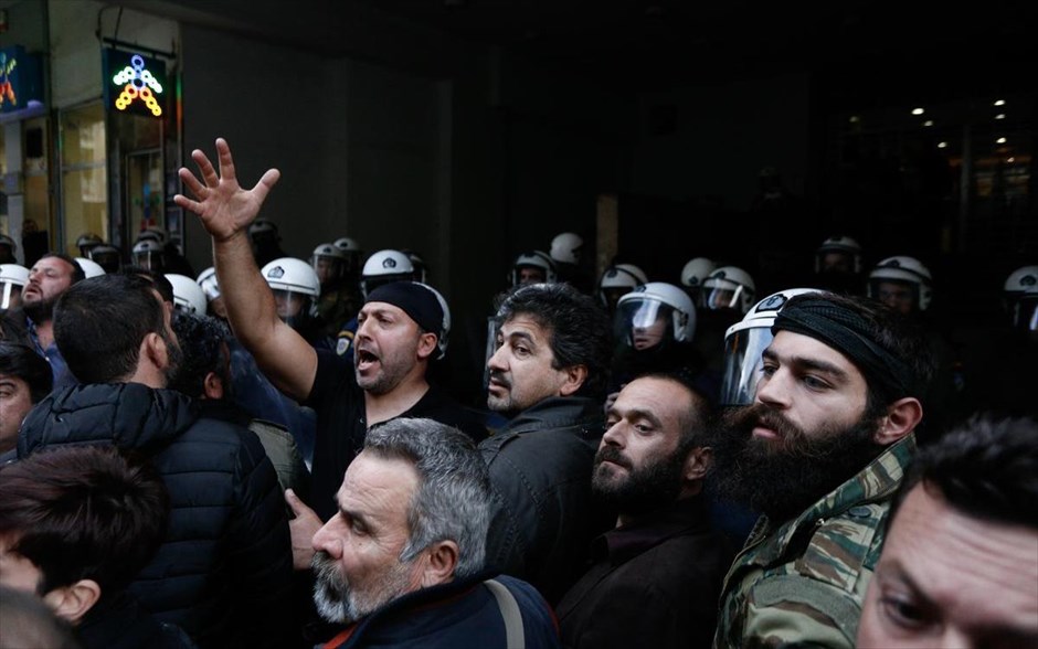 Αγρότες - Διαμαρτυρία αγροτών Κρήτης στο υπουργείο Αγροτικής Ανάπτυξης. Συγκέντρωση διαμαρτυρίας αγροτών από την Κρήτη στο Υπουργείο Αγροτικής Ανάπτυξης.
