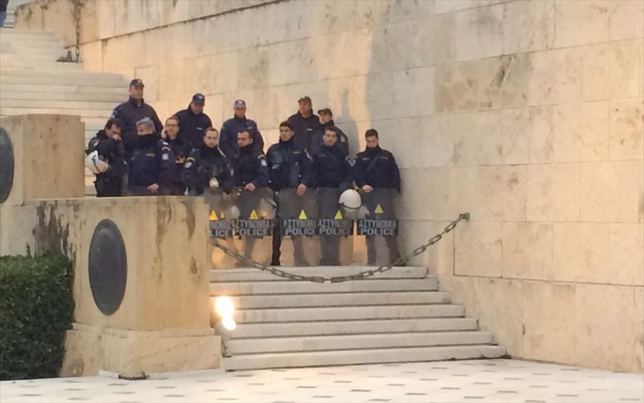 Αγρότες - Σύνταγμα. 