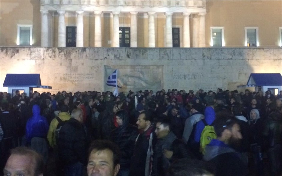 Αγρότες - Σύνταγμα. 
