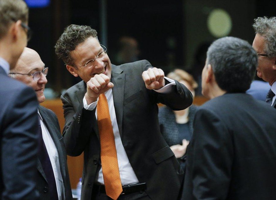 Στιγμές χαλάρωσης στο περιθώριο του Ecofin. O πρόεδρος του Eurogroup, Γερούν Ντέισελμπλουμ, συνομιλεί με τον υπ. Οικονομικών, Ευκλείδη Τσακαλώτο, στο περιθώριο του Ecofin, στις Βρυξέλλες.