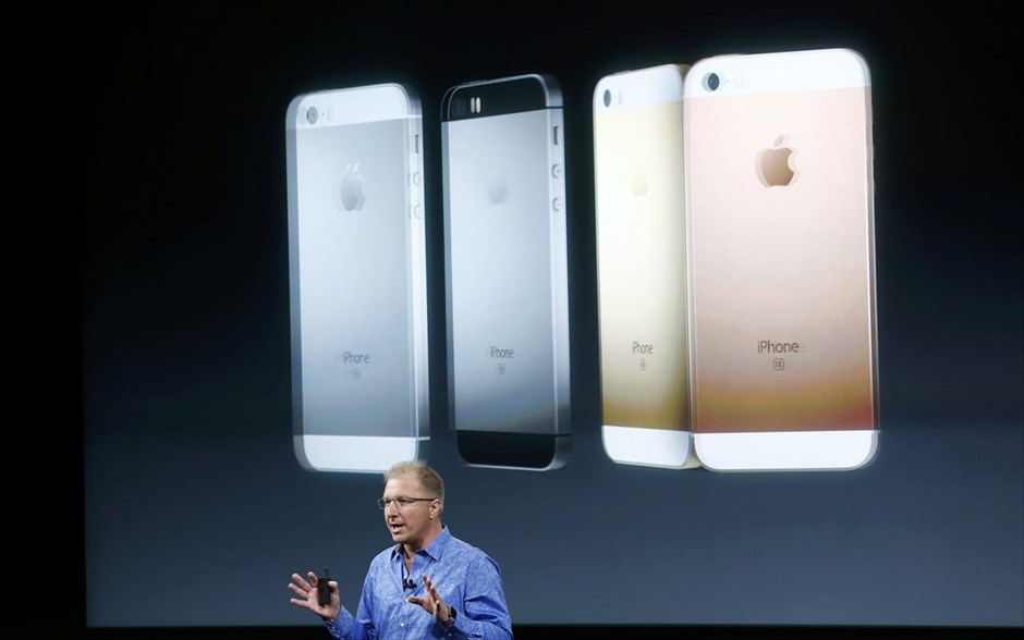 Νέο, μικρότερο iPhone από την Apple. Το νέο iPhone SE.