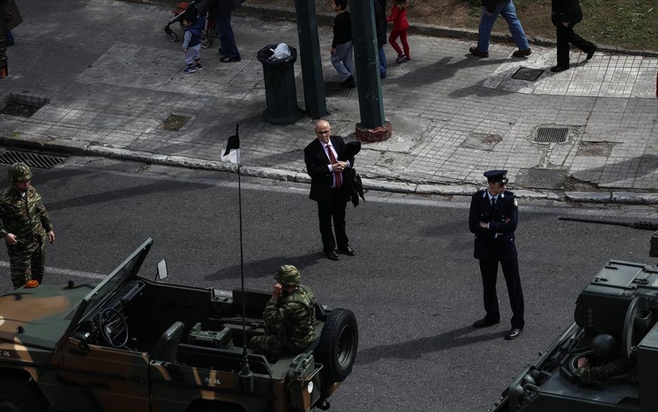 Στρατιωτική παρέλαση- εθνική επέτειος - 25η Μαρτίου. 