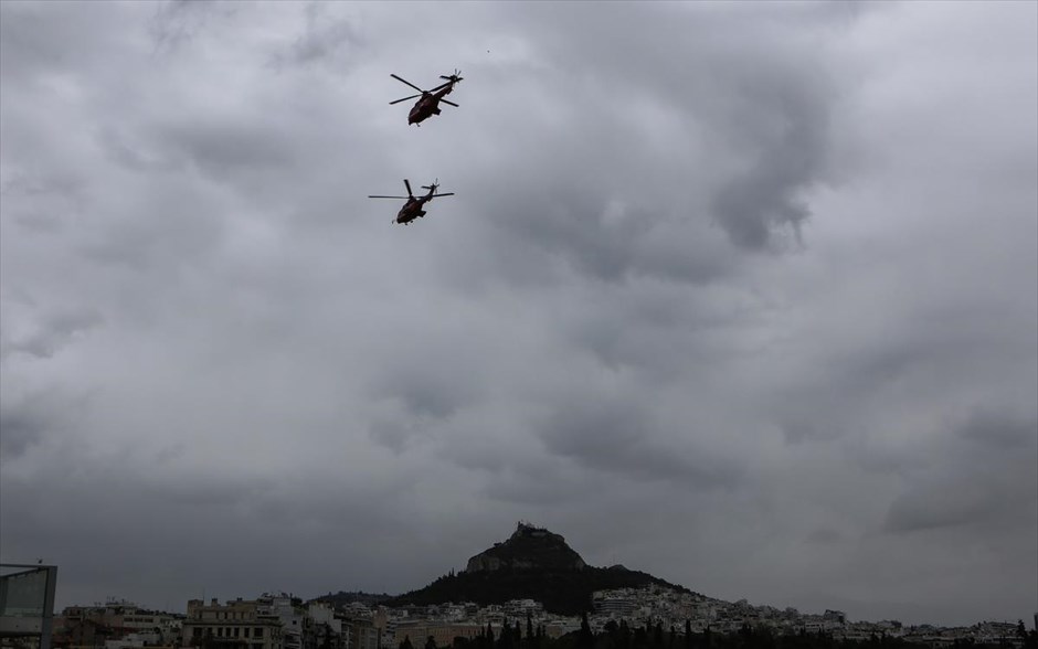Στρατιωτική παρέλαση- εθνική επέτειος - 25η Μαρτίου. 