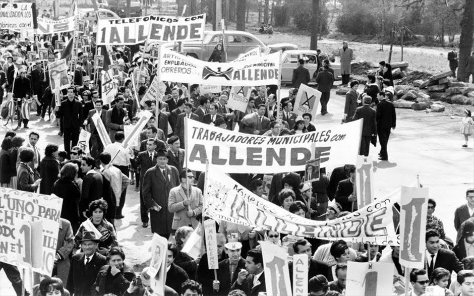 «Το λευκό πραξικόπημα». Το ντοκιμαντέρ του 1973,&nbsp; «Το λευκό πραξικόπημα», αποτυπώνει το πραξικόπημα του Αουγκούστο Πινοσέτ εναντίον του προέδρου της Χιλής, Σαλβαδόρ Αλιέντε, τον Σεπτέμβριο του 1973, αποκαλύπτοντας τον ρόλο της CIA και τη χρηματοδότηση - με εκατομμύρια δολάρια - των προβοκατόρων.&nbsp;