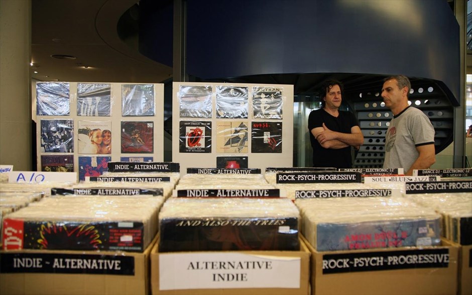 Vinyl is Back: Τα βινύλια επιστρέφουν. 