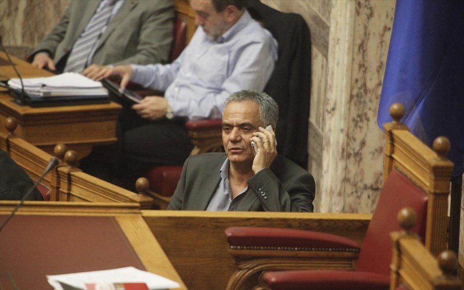 Βουλή - Επεισόδιο με Γ. Λαγό - Χρυσή Αυγή - Σκουρλέτης. 