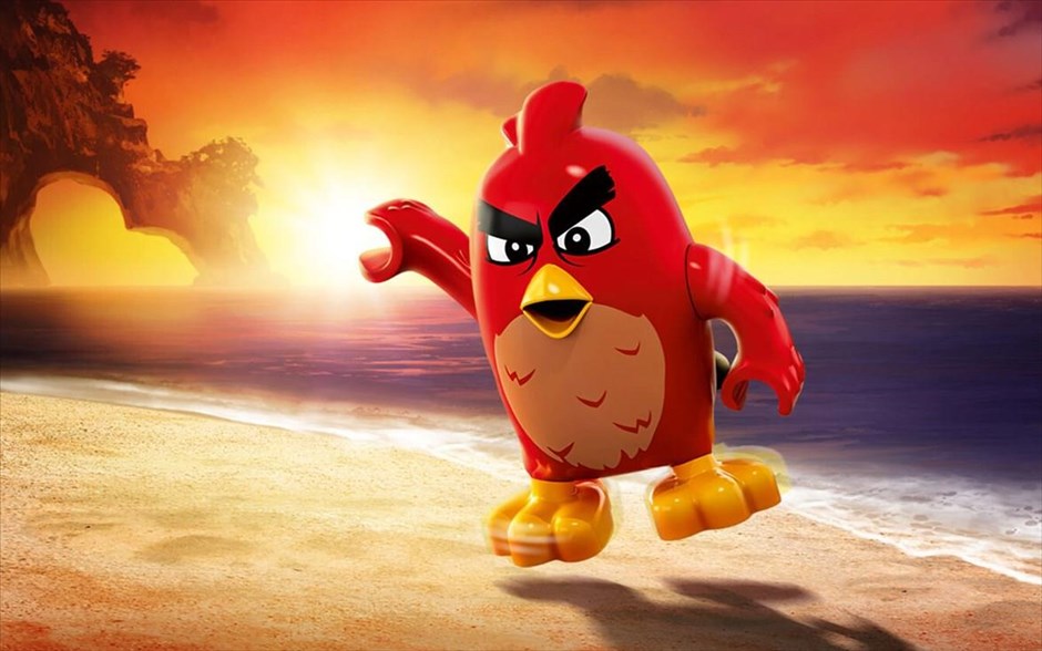 «Angry birds». «Angry birds»: Οι Κλέι Κέιτις και Φέργκαλ Ράιλι αποκαλύπτουν τον λόγο που τα πουλιά είναι τόσο θυμωμένα, μέσα από αυτή την τρισδιάστατη κωμωδία κινουμένων σχεδίων, η οποία μας μεταφέρει σε ένα παραδεισένιο νησί, που κατοικείται από χαρούμενα, αλλά ανίκανα να πετάξουν, πτηνά. Όταν το νησί γεμίζει από μυστηριώδη πράσινα γουρούνια, έρχεται η ώρα για τρεις αφανείς ήρωες να αποδείξουν τι είναι ικανοί να κάνουν.