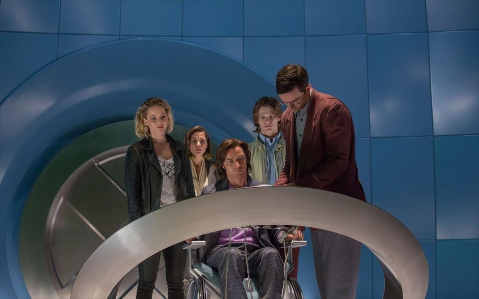 «X - Men: Απόκαλιψ». «X - Men: Απόκαλιψ»: Σε συνέχεια του «X - Men: Ημέρες ενός ξεχασμένου μέλλοντος», η εντυπωσιακή αυτή τρισδιάστατη περιπέτεια φαντασίας φέρει και πάλι τη σκηνοθετική υπογραφή του Μπράιαν Σίνγκερ. Η ταινία μάς αποκαλύπτει τον Απόκαλιψ, τον πρώτο και ισχυρότερο μεταλλαγμένο από το σύμπαν των X - Men της Marvel, ο οποίος έχει συγκεντρώσει τις δυνάμεις πολλών άλλων μεταλλαγμένων, καταλήγοντας αθάνατος και ανίκητος. Ξυπνώντας μετά από χιλιάδες χρόνια, απογοητεύεται από τον κόσμο που βρίσκει και σχηματίζει μια παντοδύναμη ομάδα, για να «καθαρίσει» την ανθρωπότητα και να δημιουργήσει έναν νέο κόσμο, στον οποίο θα κυριαρχεί.