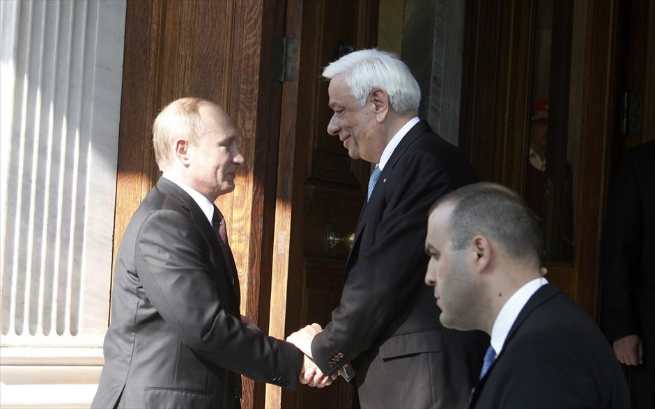 Παυλόπουλος - Πούτιν. Συνάντηση του Προέδρου Δημοκρατίας Προκόπη Παυλόπουλου με τον  Βλ. Πούτιν στο Προεδρικό Μέγαρο.