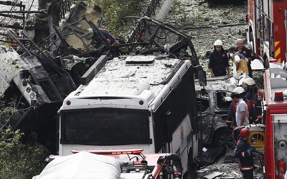 Κωνσταντινούπολη - Έκρηξη σε κοντά σε στάση λεωφορείων - Τουρκία. 
