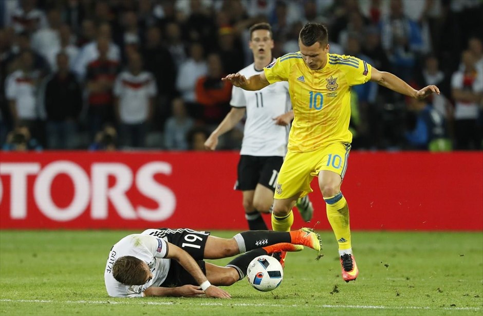 EURO 2016 - Γερμανία - Ουκρανία. Φάουλ στον Γκέτσε από τον Κονοπλιάνκα.