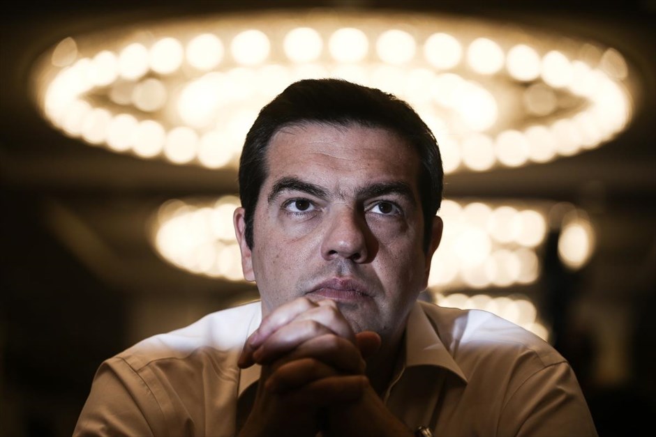 Αλ. Τσίπρας: Ηρθε η ώρα της απλής αναλογικής. «Ήρθε η ώρα η χώρα να αποκτήσει δίκαιο εκλογικό σύστημα, ήρθε η ώρα της απλής αναλογικής, της ισοτιμίας της ψήφου» επισήμανε ο Αλέξης&nbsp;Τσίπρας, εγκαινιάζοντας τις εργασίες της διήμερης συνεδρίασης της Κεντρικής Επιτροπής του ΣΥΡΙΖΑ.&nbsp;Σχολιάζοντας τις πρόσφατες επαφές με τους πολιτικούς αρχηγούς, ο πρόεδρος του ΣΥΡΙΖΑ ανέφερε ότι εκτός της Ν.Δ., υπήρξε κοινή θέση για την&nbsp;κατάργηση του μπόνους των 50 εδρών αλλά και για το δικαίωμα ψήφου στα 17 έτη.