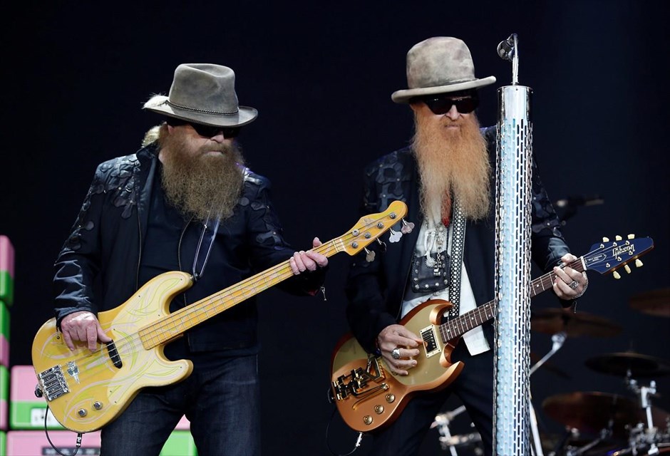 Φεστιβάλ του Γκλάνστονμπερι. Οι ZZ Top στο Pyramid stage του φεστιβάλ Γκλάστονμπερι.