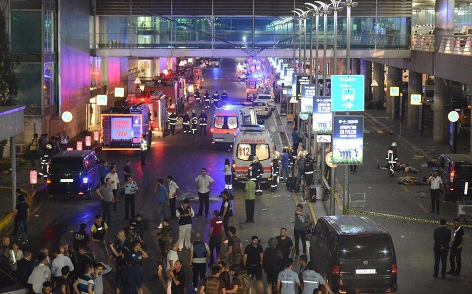 Τουρκία- Κωνσταντινούπολη- εκρήξεις στο Ατατούρκ. 