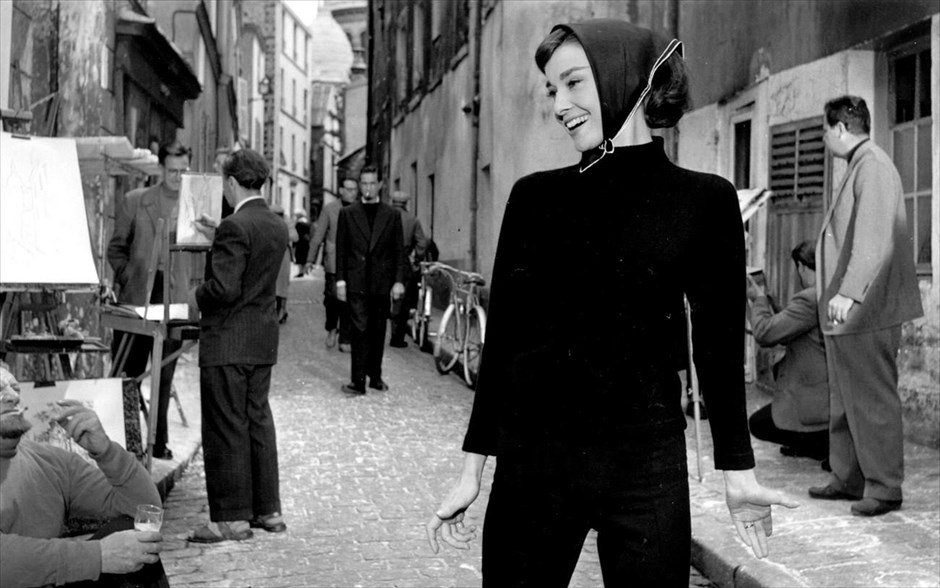 «Funny face». «Funny face»: Με τη μουσική του Τζορτζ Γκέρσουϊν και πρωταγωνιστές τους - βραβευμένους με Όσκαρ - Όντρεϊ Χέπμπορν και Φρεντ Αστέρ, το μιούζικαλ του 1957, σκηνοθετημένο από τον Στάνλεϊ Ντόνεν, ήταν υποψήφιο για τέσερα Όσκαρ, το 1958. Η ταινία ξετυλίγει την ιστορία μιας υπαλλήλου βιβλιοπωλείου, η οποία θεωρεί τον κόσμο της μόδας μια ανοησία, έως ότου την ανακαλύπτει ένας διάσημος φωτογράφος και την πείθει να γίνει μοντέλο.