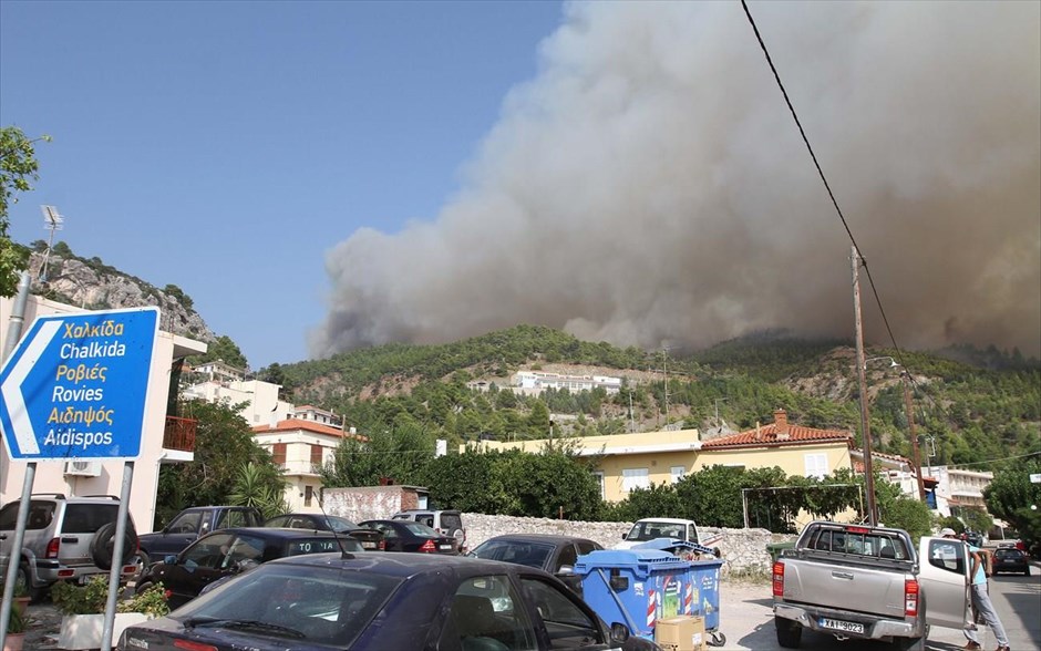 Πυρκαγιά στη βόρεια Εύβοια - Λίμνη. 