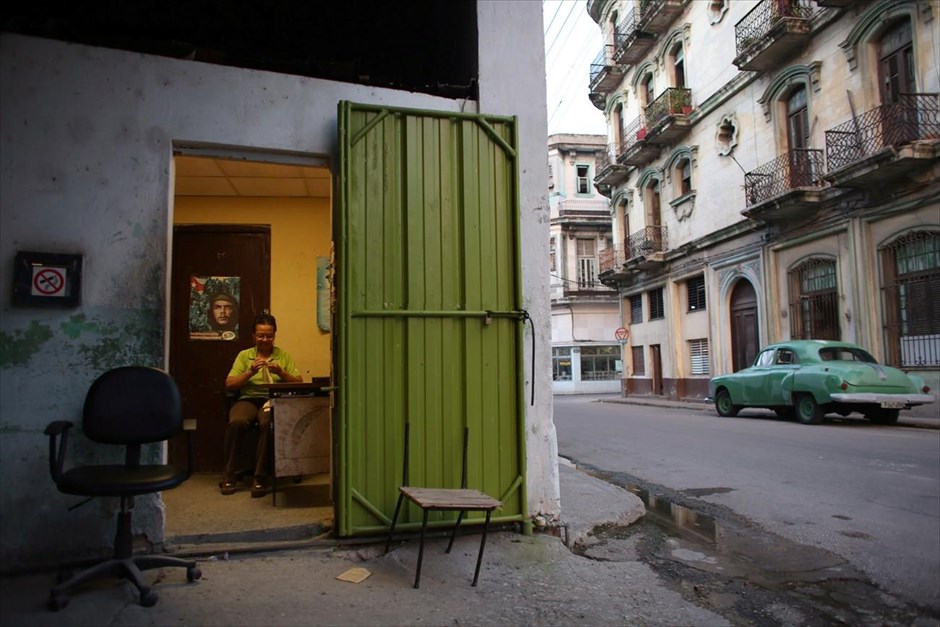 Καθημερινή ζωή στην Κούβα. Στιγμιότυπο από δρόμο της Αβάνας.