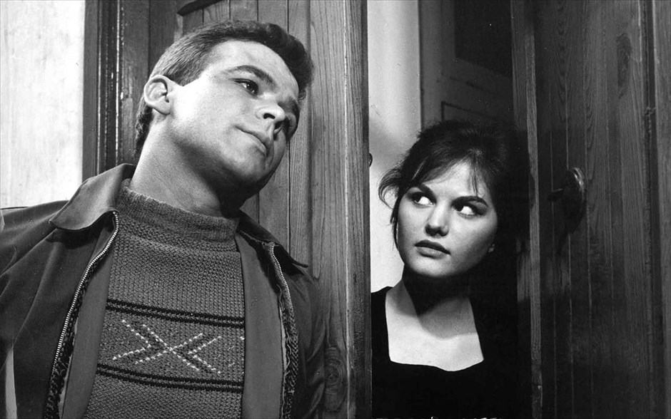 «Ο κλέψας του κλέψαντος». Η γλυκόπικρη αστυνομική κωμωδία του 1958, «Ο κλέψας του κλέψαντος», σηματοδότησε την απαρχή της «ιταλικής κωμωδίας». Μια συμμορία μικροαπατεώνων προετοιμάζεται για τη ληστεία ενός ενεχυροδανειστηρίου. Είναι, όμως, πολύ γκαφατζήδες.