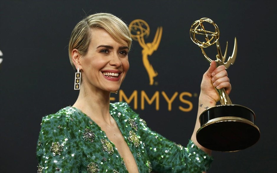 Βραβεία Emmy 2016. Η Σάρα Πόλσον κέρδισε το βραβείο A΄ Γυναικείου Ρόλου σε Μίνι Σειρά ή Τηλεταινία για το «The People v. O.J. Simpson: American Crime Story»