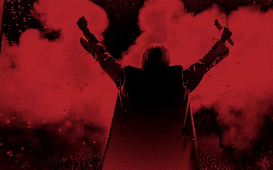 «Roger Waters the Wall». «Roger Waters the Wall»: Ο Ρότζερ Γουότερς, ιδρυτής και κεντρικός στιχουργός των Pink Floyd, σε συνεργασία με τον Σον Έβανς, συνδυάζει τις επικές και προσωπικές στιγμές της μπάντας με τις τεχνολογικές εξελίξεις στην κινηματογράφηση σήμερα. Βασισμένο στο μοναδικό concept album, «Roger Waters: The Wall», το μουσικό αυτό φιλμ είναι μια δυνατή συναυλιακή εμπειρία και μία συνταρακτική αντιπολεμική ταινία για τις επιπτώσεις του πολέμου στον κόσμο, αλλά και στον ίδιο τον δημιουργό της.
