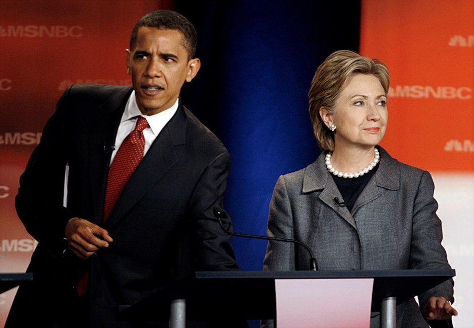 Εκλογές ΗΠΑ - Debate. Οι προεδρικοί υποψήφιοι των Δημοκρατικών, γερουσιαστές Μπαράκ Ομπάμα και Χίλαρι Κλίντον περιμένουν την έναρξη του ντιμπέιτ μεταξύ των υποψηφίων για το χρίσμα του κόμματος στο Πανεπιστήμιο της Νότιας Καρολίνας (26 Απριλίου 2007).