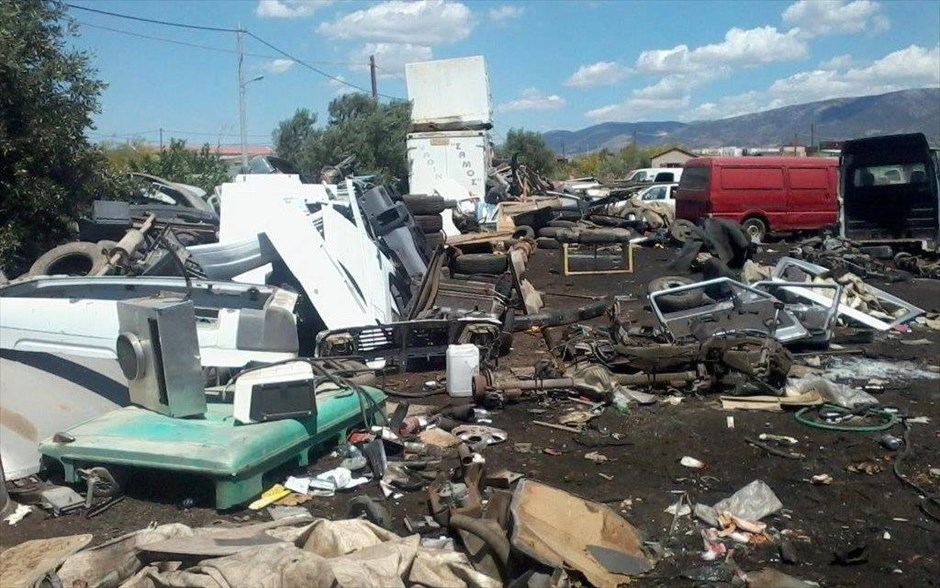 Εξαρθρώθηκε σπείρα που έκλεβε οχήματα. 