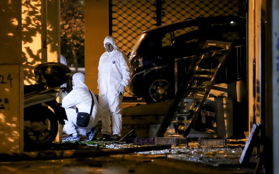 Έκρηξη στην Ιπποκράτους - Αντιτρομοκρατική. 
