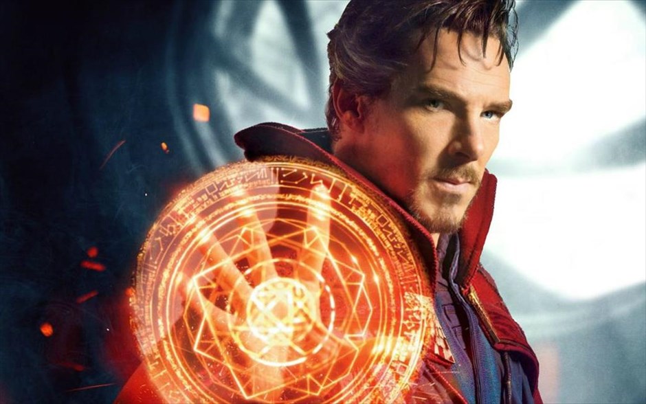 «Doctor Strange». «Doctor Strange»: Ένας ακόμα ήρωας του σύμπαντος της Marvel ζωντανεύει στη μεγάλη οθόνη, μέσα από την εντυπωσιακή περιπέτεια φαντασίας του Σκοτ Ντέρικσον που προβάλλεται και σε τρισδιάστατη έκδοση.&nbsp; Με τους - υποψήφιους για Όσκαρ - Μπένεντικτ Κάμπερμπατς και τη - βραβευμένη με Όσκαρ - Τίλντα Σουίντον&nbsp; η ταινία ξετυλίγει την ιστορία του παγκοσμίως διάσημου νευροχειρουργού Dr. Stephen Strange, του οποίου η ζωή αλλάζει ριζικά, όταν ένα τρομερό αυτοκινητικό ατύχημα του στερεί τη χρήση των χεριών του και τον οδηγεί σε ένα μυστικιστικό κόσμο.