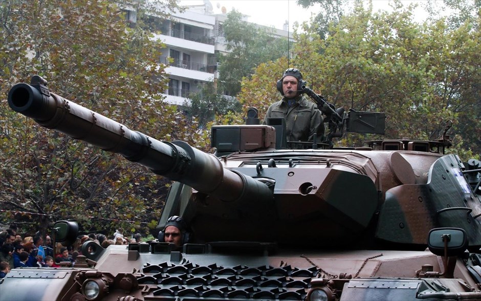 Στρατιωτική παρέλαση στη Θεσσαλονίκη - 28η Οκτωβρίου. 