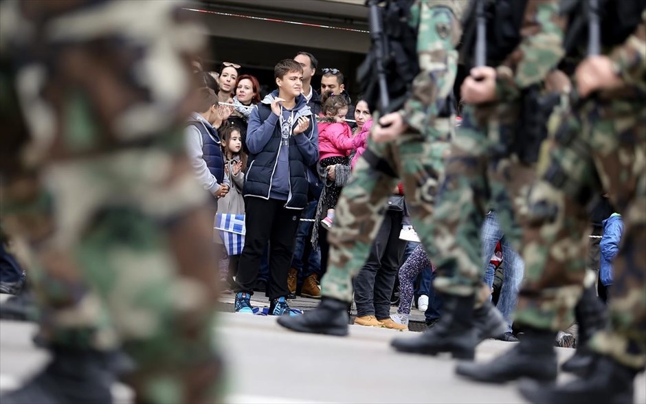 Στρατιωτική παρέλαση στη Θεσσαλονίκη - 28η Οκτωβρίου. 