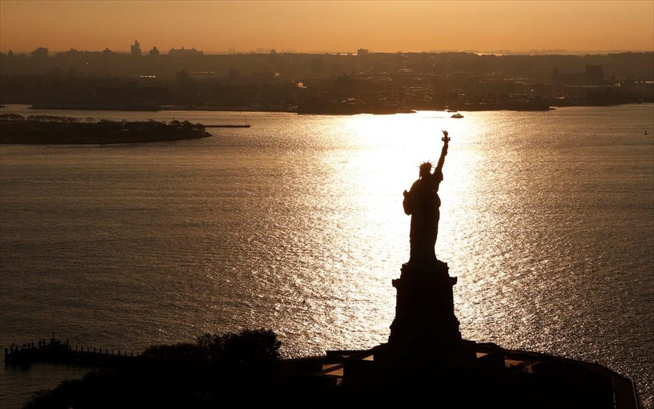 ΗΠΑ - Η Νέα Υόρκη από ψηλά. Το Άγαλμα της Ελευθερίας.