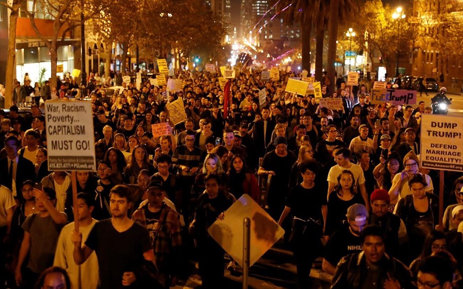 Διαδηλώσεις κατά της εκλογής Τραμπ στις ΗΠΑ #20. Πολίτες διαδηλώνουν στο Σαν Φρανσίσκο της Καλιφόρνια.