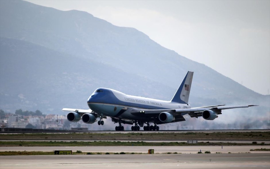 Αεροδρόμιο Ελ. Βενιζέλος - Μπαράκ Ομπάμα - Air Force One. Προσγείωση του Air Force One στο αεροδρόμιο Ελ. Βενιζέλος, Αθήνα, 15 Νοεμβρίου 2016.