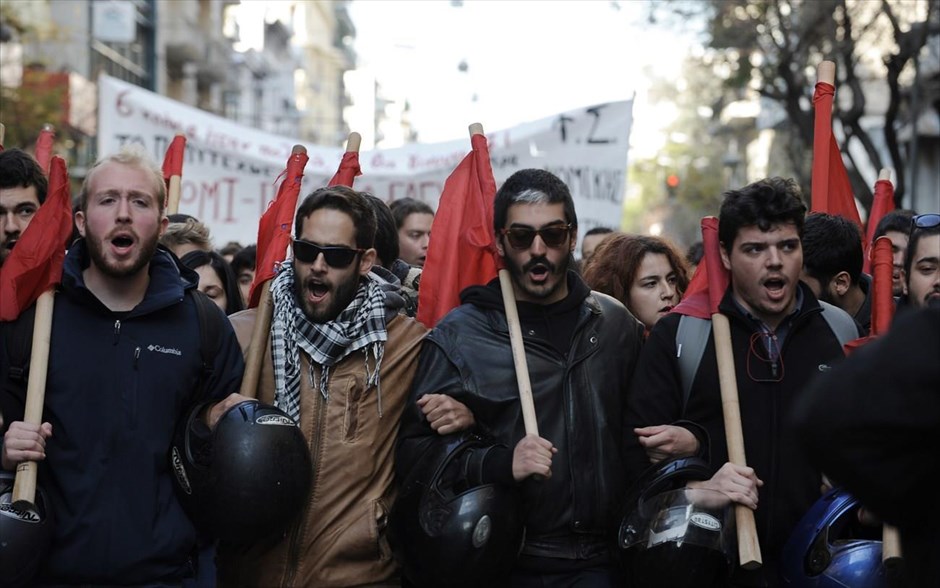 Πορεία - Πολυτεχνείο. 
