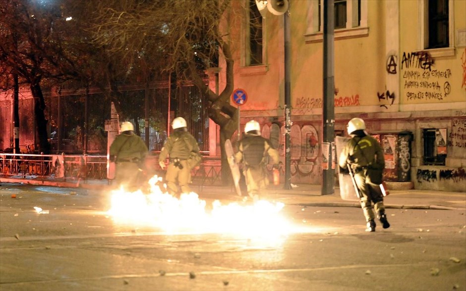 Επεισόδια - Πολυτεχνείο. 