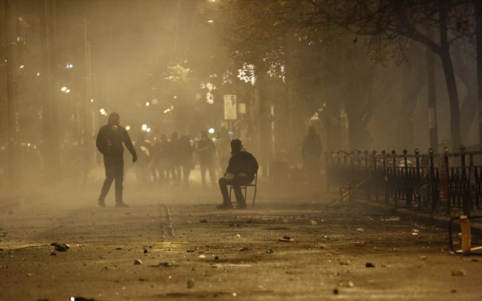 Επεισόδια - Πολυτεχνείο. 