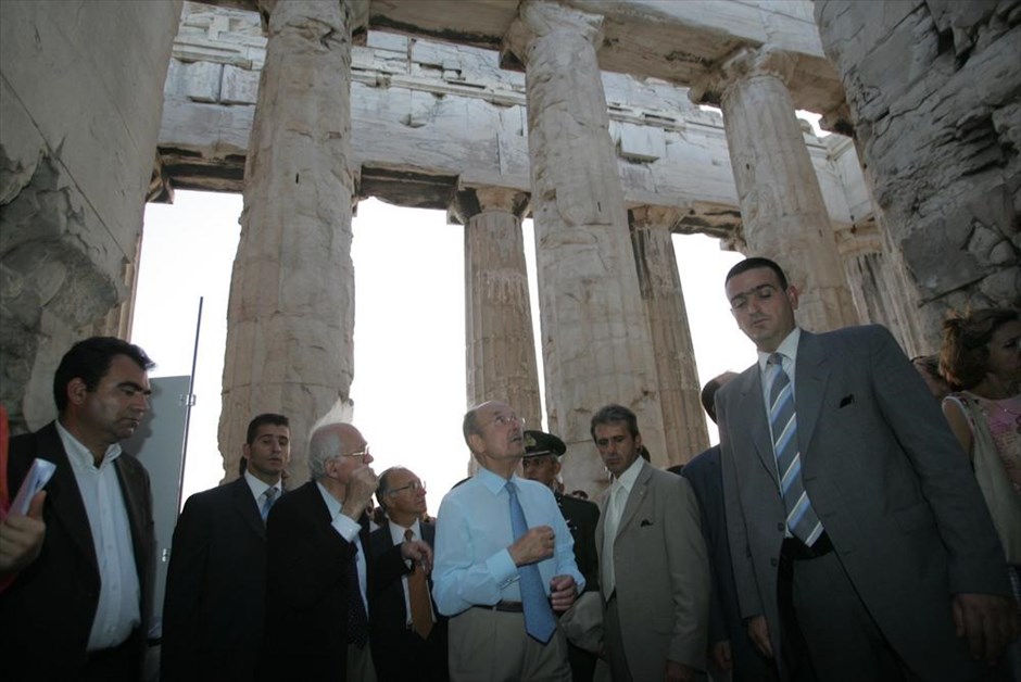 Κωστής Στεφανόπουλος 1926 - 2016. Από επίσκεψη στην Ακρόπολη (27 Ιουλίου 2004)